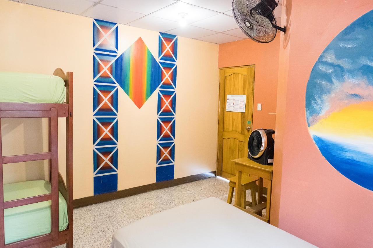 Hostel Nucapacha Guayaquil Buitenkant foto