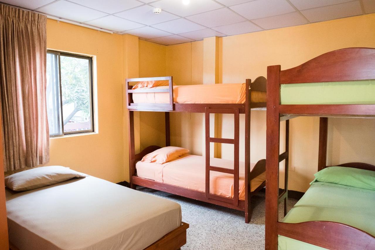 Hostel Nucapacha Guayaquil Buitenkant foto